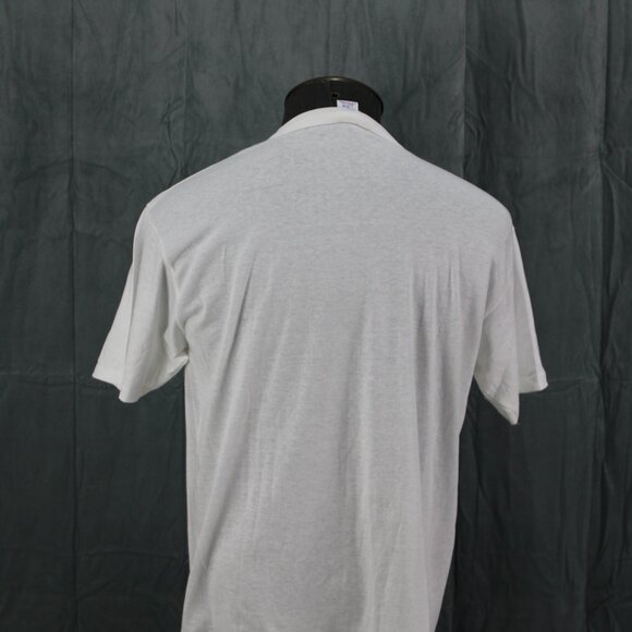 Vintage Graphic T-shirt - North West Territories Softball - Men's Large - Picture 5 of 7